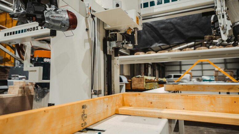 Coller son propre bois : les questions qu'une scierie doit trancher
